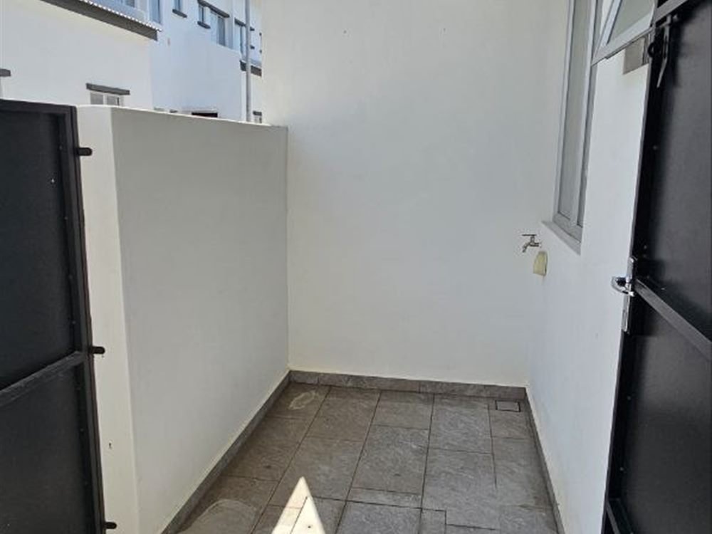 Double Storey Terrace show unit — view 8
