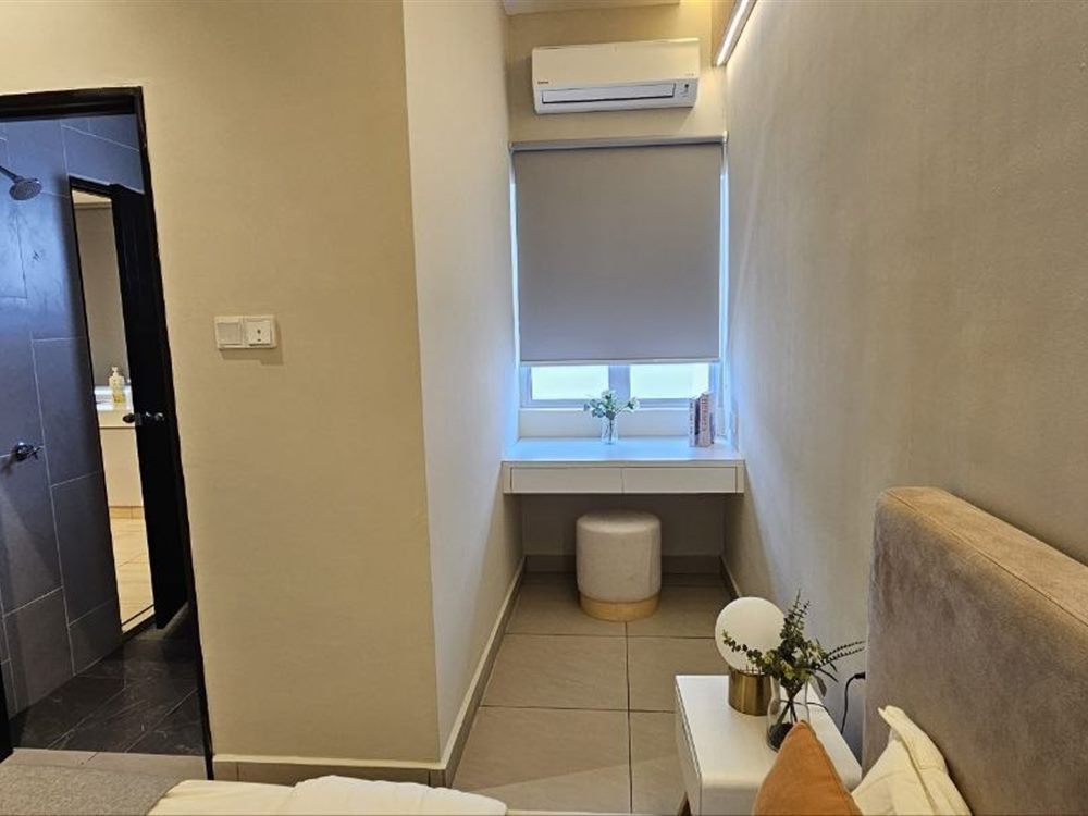 Double Storey Terrace show unit — view 12