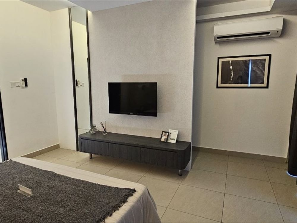 Double Storey Terrace show unit — view 22