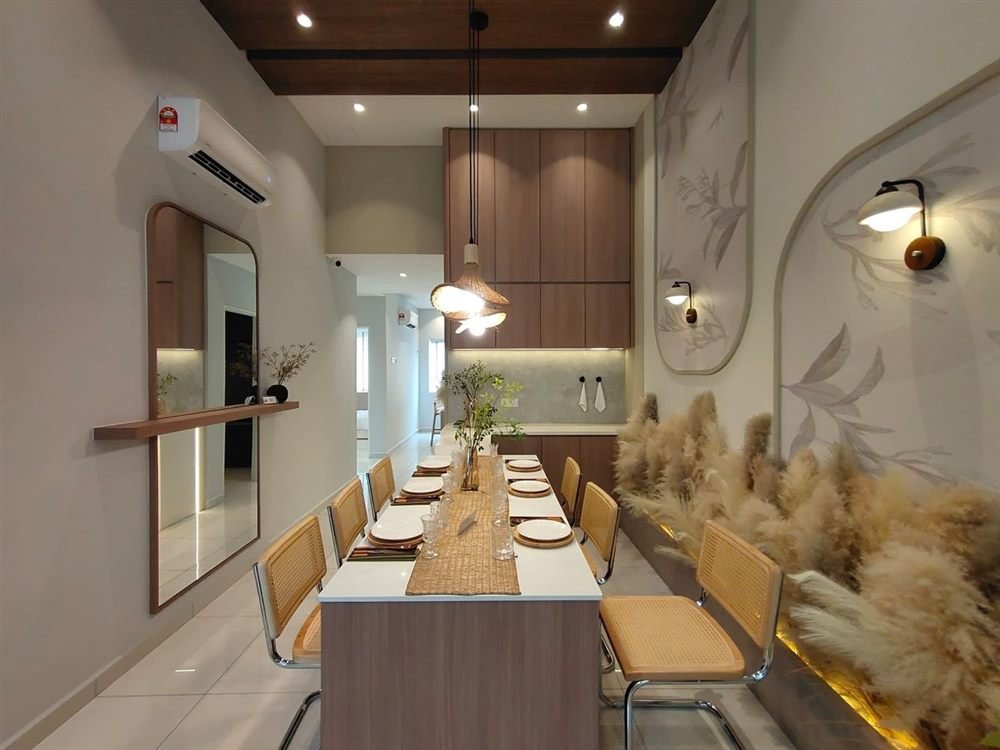 Terrace show unit — view 2
