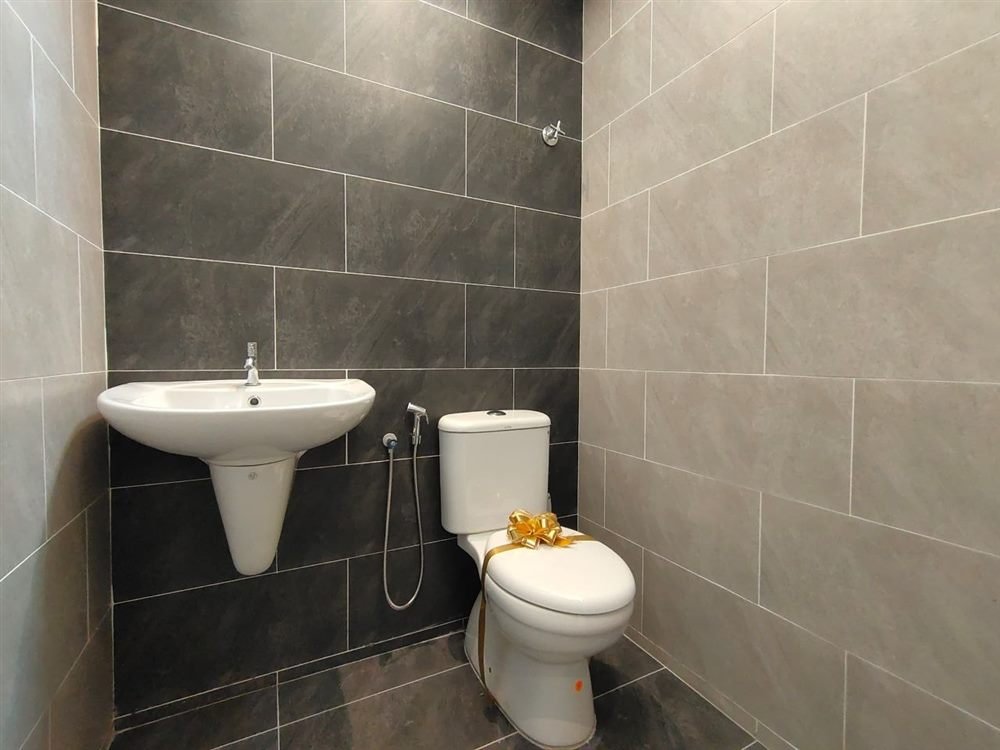 Terrace show unit — view 8