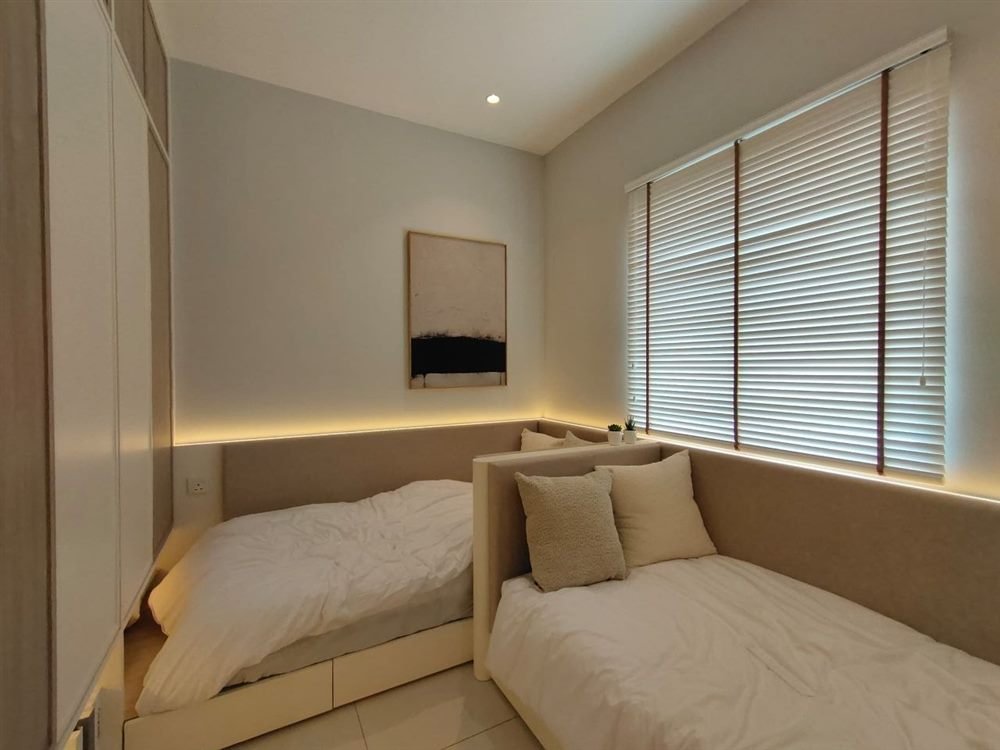 Terrace show unit — view 15